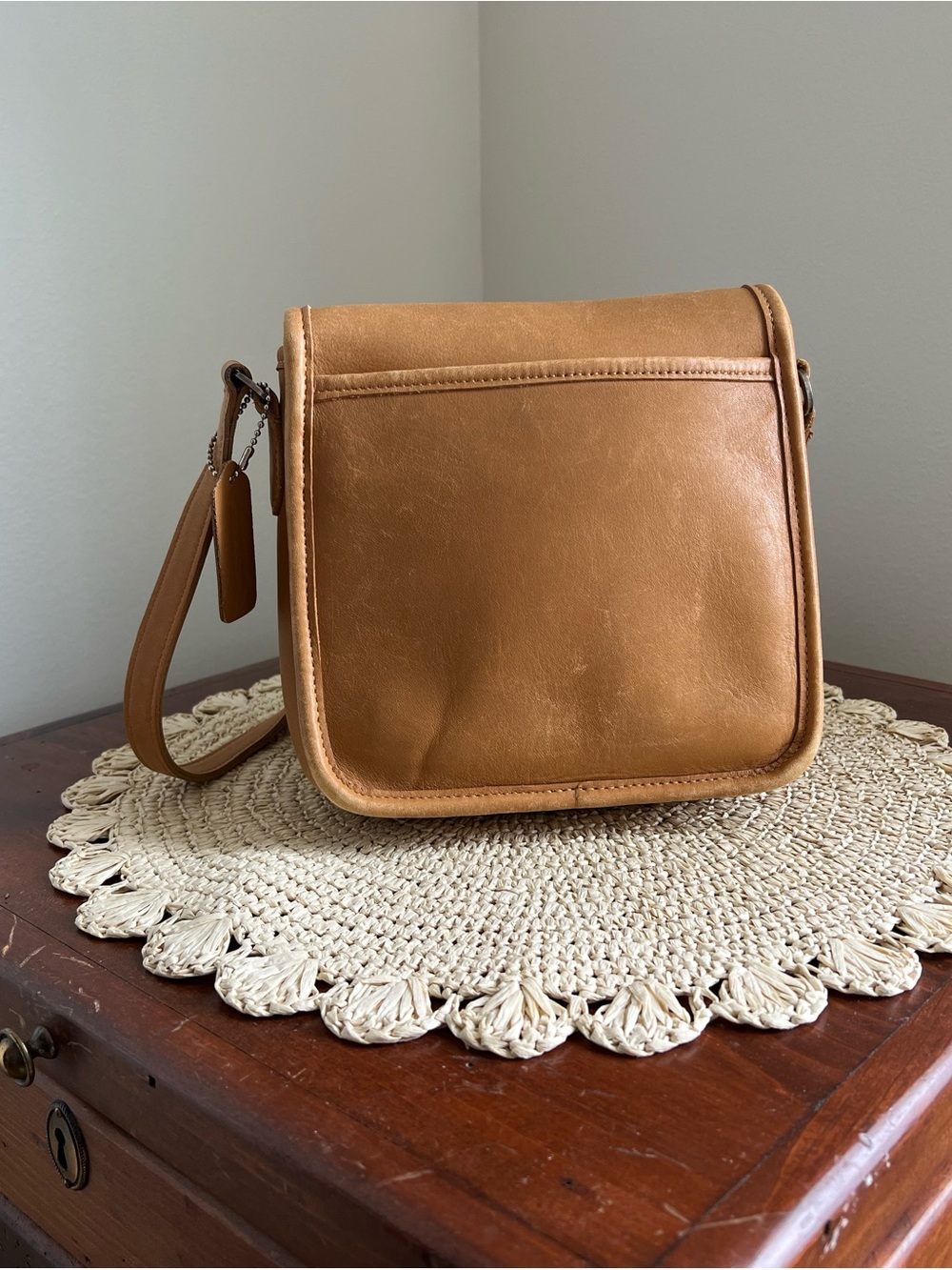 Vintage Coach Companion Flap Crossbody Camel Tan 9076 Turnlock Leather 90s Rare - Picture 3 of 5